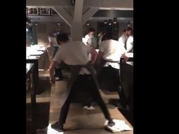El baile de los cocineros de Noma causó polémica El baile de los cocineros de Noma causó polémica