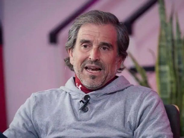 Militantes de Javier Milei confundieron a un diputado libertario y lo insultaron