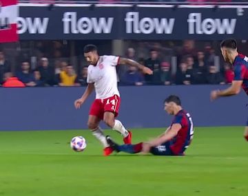 El final caliente en La Plata: del polémico penal para Estudiantes a la heroica atajada de Batalla