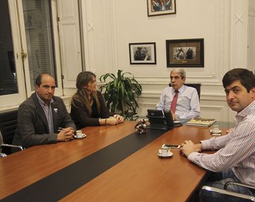 Aníbal recibió a productores de siembra directa