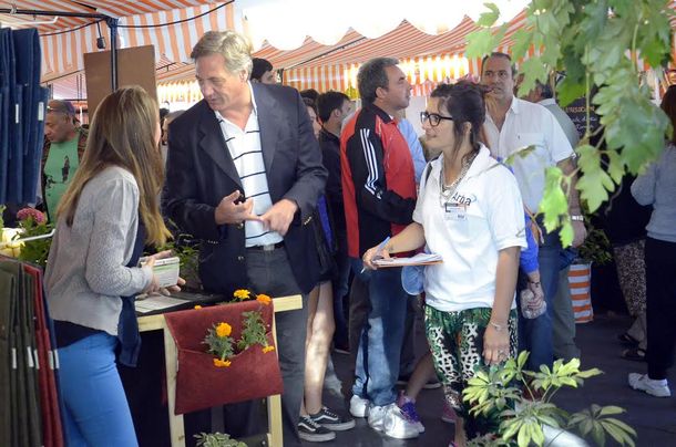 Costa Atlántica: la mayoría de los comercios no aceptan tarjetas