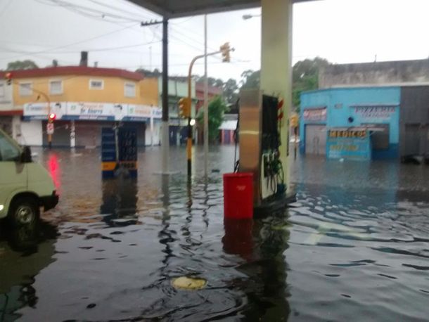 Mirá las imágenes y los videos del fuerte temporal que azotó a la provincia de Buenos Aires