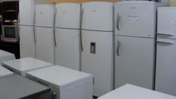 Los supermercados con promociones en heladeras. Los supermercados con promociones en heladeras.