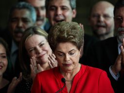 dilma rousseff: no digo adios, digo hasta pronto dilma rousseff: no digo adios, digo hasta pronto