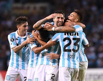 Racing le ganó a U de Chile y clasificó a octavos de la Libertadores