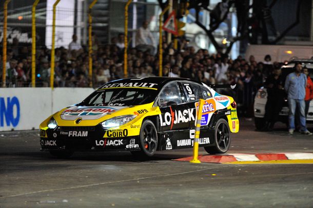 Pernía se quedó con la victoria en el callejero de Santa Fe