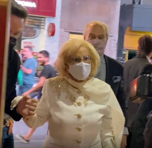 Cómo afectó el eclipse de luna a Mirtha Legrand y su Covid-19 positivo