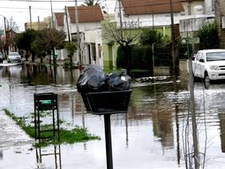 Buscan a un joven de Lobos que desapareció en medio de las inundaciones