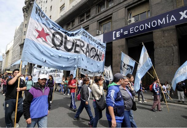 Quebracho manifiesta frente a Comodoro Py ante la inminente condena a Esteche