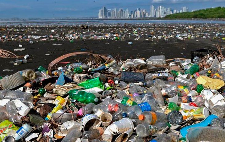 Preocupación mundial: todos los océanos están contaminados con plástico