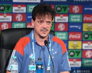 Fernando Diniz, el DT de Cruzeiro, rival de Racing en la final de la Copa Sudamericana.