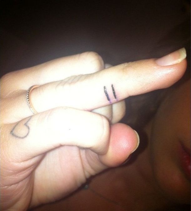 Tattoo militancia cyrus