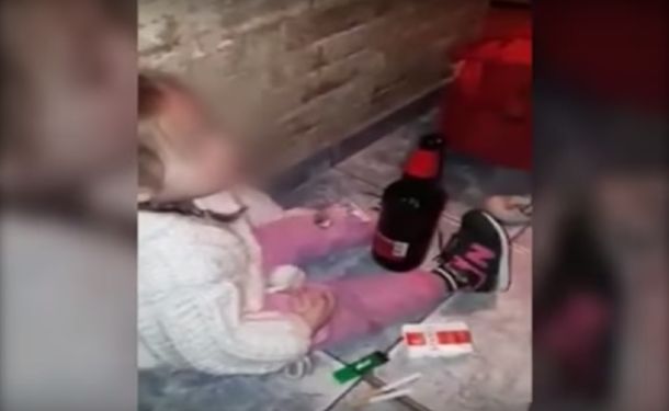 Indignación en Formosa: le dieron drogas, alcohol y cigarrillos a su hija de 4 años