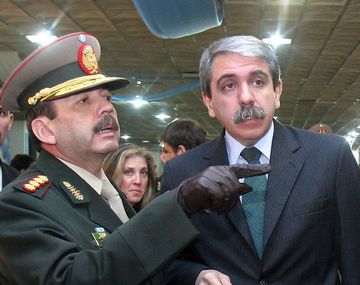 Siete ex gendarmes imputados por compras irregulares