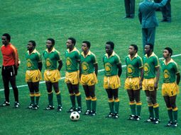 el pais que vuelve al mundial tras 50 anos y que jugo su unica copa con otro nombre el pais que vuelve al mundial tras 50 anos y que jugo su unica copa con otro nombre