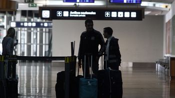 sorpresiva medida de controladores provoca demoras y cancelaciones sorpresiva medida de controladores provoca demoras y cancelaciones