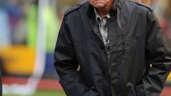 falcioni, sin rencores: si lo cruzo a riquelme, lo saludo falcioni, sin rencores: si lo cruzo a riquelme, lo saludo