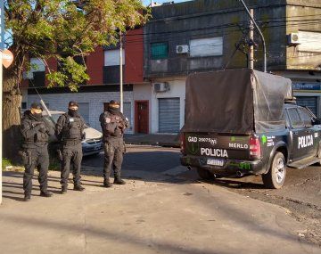 Secuestrador de Caseros: retiraron los cuerpos y arrancan las pericias de las armas