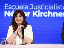 Cristina llamó a revisar el acuerdo con el FMI y no dio indicios sobre candidaturas