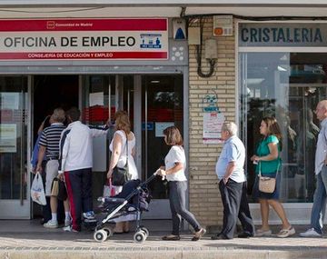 Récord histórico de desempleo en España: 24
