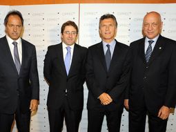 Daniel Scioli, Mauricio Macri y Antonio Bonfatti compartieron una cena Daniel Scioli, Mauricio Macri y Antonio Bonfatti compartieron una cena
