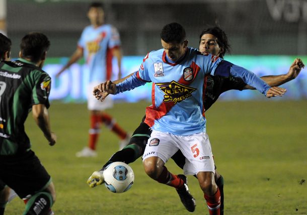 Arsenal cayó por goleada ante Mineiro y se despidió de la Copa