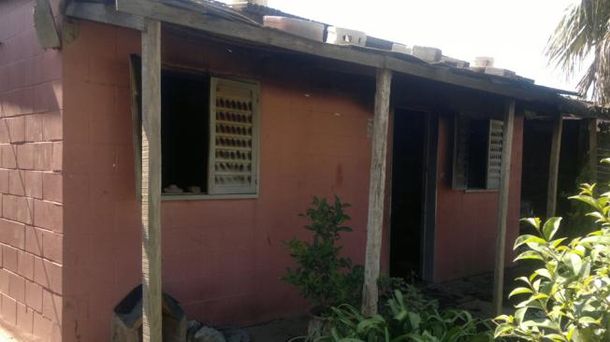 Una de las casas atacadas. Gentileza diario La Voz del Interior.