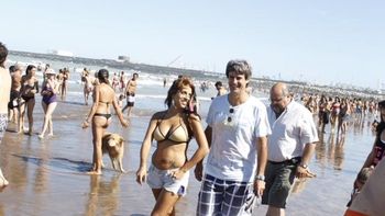 donda salio a seducir al electorado porteno en la feliz donda salio a seducir al electorado porteno en la feliz