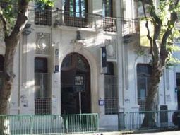 El techo de un jardín se cayó por tercera vez en el año