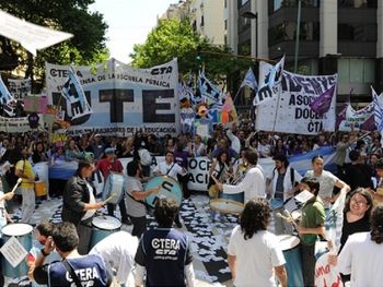 Docentes porteños rechazaron la oferta del Gobierno y anunciaron un paro 