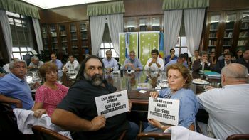 Reunión para acorrdar la paritaria docente bonaerense Reunión para acorrdar la paritaria docente bonaerense