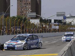 Tc2000callejero_telam