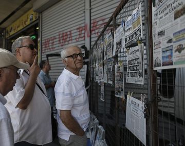 El Eurogrupo analiza de urgencia el nuevo pedido de rescate de Grecia