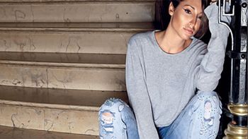 vicky viajo a paraguay y fue escrachada en ezeiza vicky viajo a paraguay y fue escrachada en ezeiza