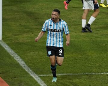 Sueña: Racing le ganó 2-1 a Independiente Rivadavia y peleará el título