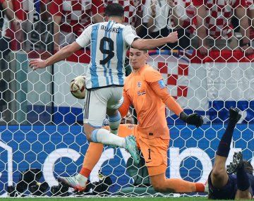 Julián ya había hecho el gol a Croacia para el Club Atlético Calchín