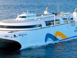 otro choque de un ferry de buquebus en montevideo otro choque de un ferry de buquebus en montevideo