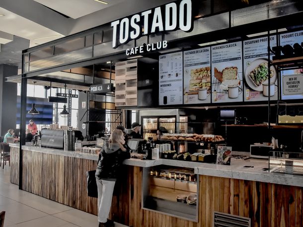 Denuncian a Patricia Bullrich y a su hijo por presunto lavado en el manejo de la cadena de cafeterías Tostado Denuncian a Patricia Bullrich y a su hijo por presunto lavado en el manejo de la cadena de cafeterías Tostado