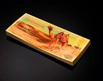 Así es el billete de oro que emitió Dubái