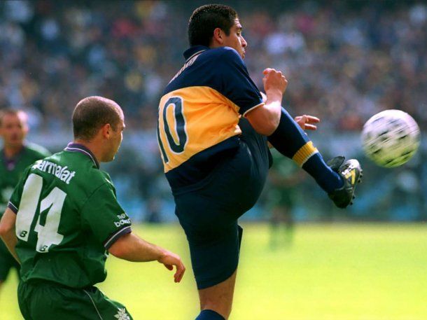 La última vez que Boca jugó con Ferro, Riquelme hizo un gol y Battaglia fue titular