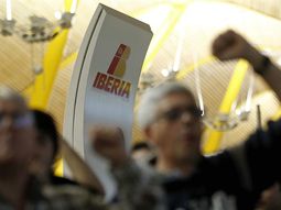 sigue la huelga en espana: iberia cancelo 257 vuelos sigue la huelga en espana: iberia cancelo 257 vuelos