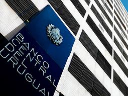 Banco Central del Uruguay (BCU). Banco Central del Uruguay (BCU).