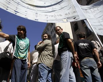 Docentes piden a Scioli que no le descuenten los días de paro