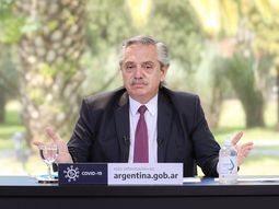 Alberto: Somos los que no salimos a las calles para no contagiar a otros