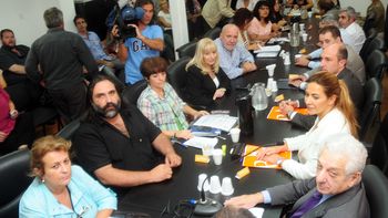 el frente gremial docente rechazo la oferta de provincia y sigue el paro el frente gremial docente rechazo la oferta de provincia y sigue el paro