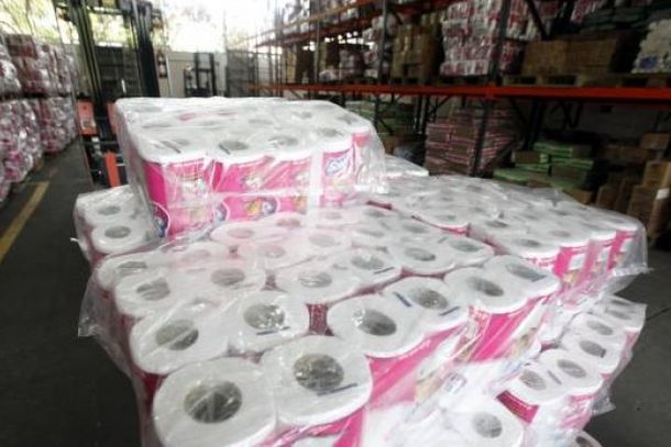 Venezuela: intervienen fábrica de papel higiénico para evitar desabastecimiento
