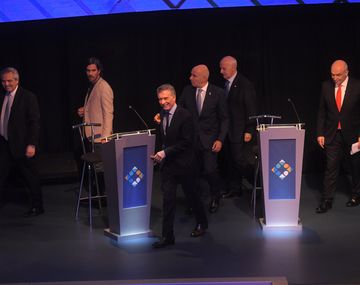 Tras el segundo debate presidencial ¿se saludaron Alberto Fernández y Macri?