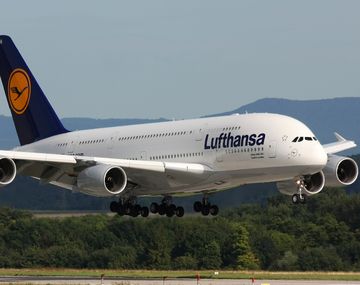 Un avión estuvo a punto de chocar con un drone cuando llegaba a Varsovia