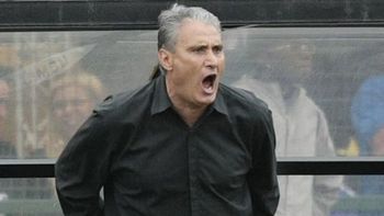 no oculta nada: tite confirmo a los 11 jugadores que enfrentaran a la seleccion no oculta nada: tite confirmo a los 11 jugadores que enfrentaran a la seleccion