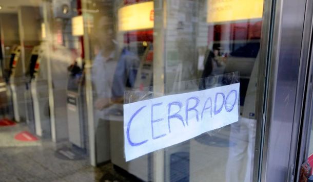 Sin bancos este miércoles: ¿qué operaciones se podrán hacer y cuáles no?